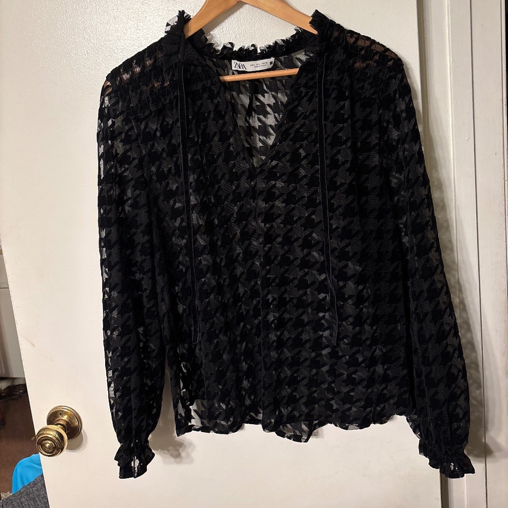 Zara size L